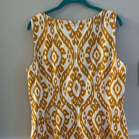 Ann Taylor Sleeveless Sheath Dress Size 14 - Picture 4 of 9